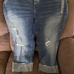 Lane Bryant - New with Tags - Size 22 Capri/ Ankle Jeans